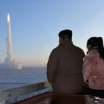Korea Utara Luncurkan Rudal Balistik di Tengah Kunjungan Trump ke Seoul