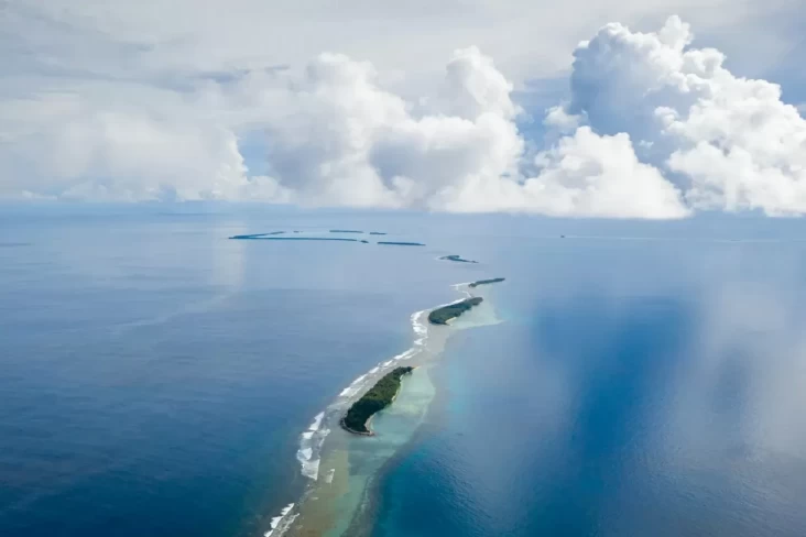 Negara-Negara Ini Terancam Hilang dari Peta: Populasi Menyusut, Daratan Menghilang